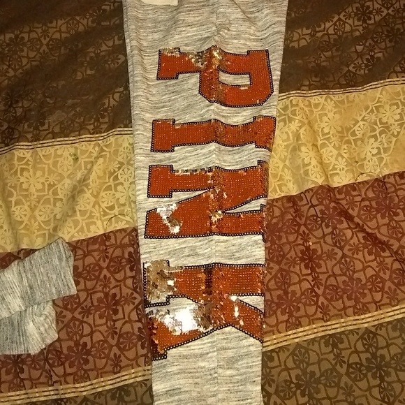 🚫TRADED🚫VSPINK ROSE GOLD/SILVER Flip Bling Set - Picture 2 of 3